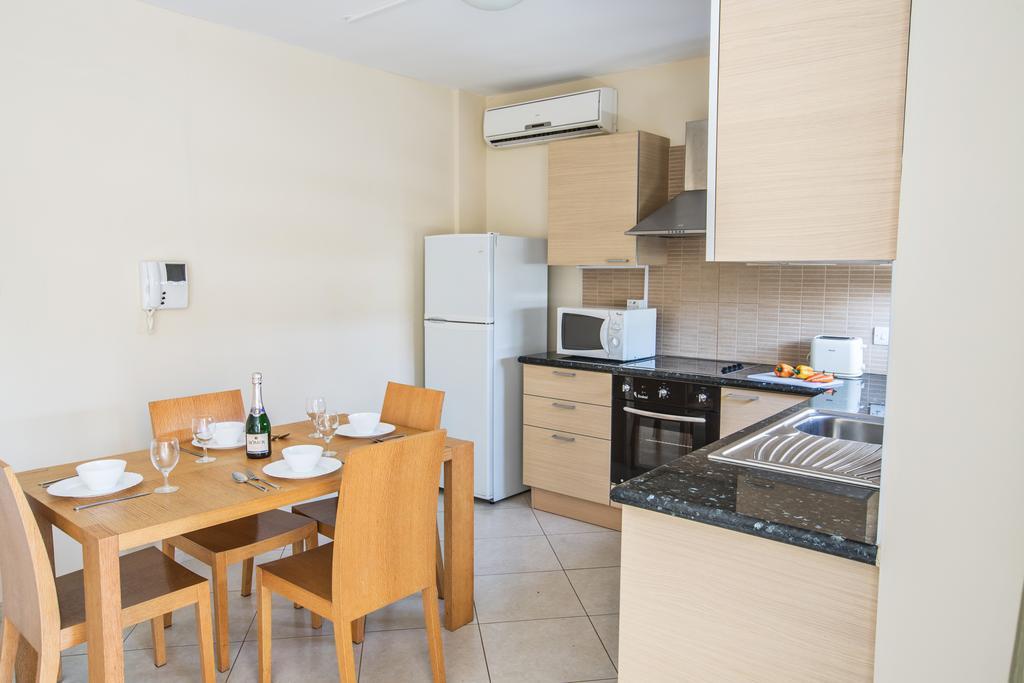 Napiana Apartments Agia Napa Quarto foto